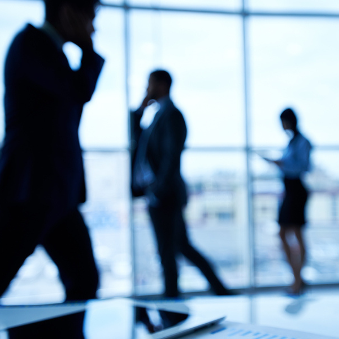 Talous, myynti, juridiikka, hallinto