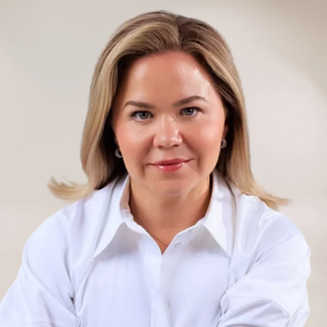 LAURA CHRISTIE